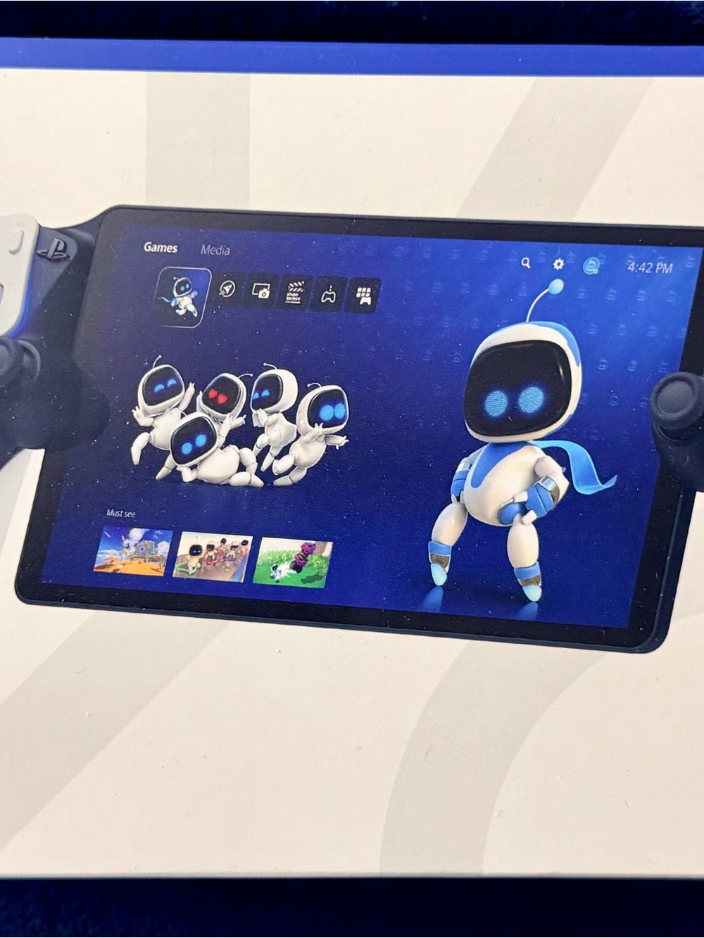 Sony PlayStation Portal Handheld Console - White (New Sealed Box) US Ship Only